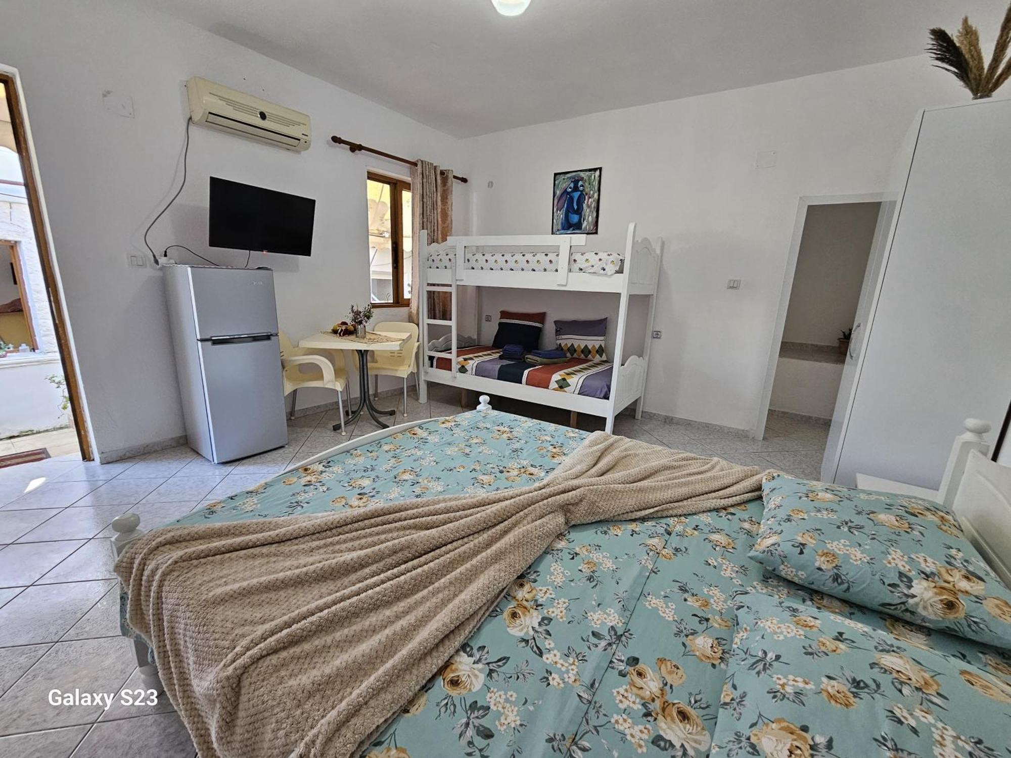 Aeria Rooms Himare Exteriör bild