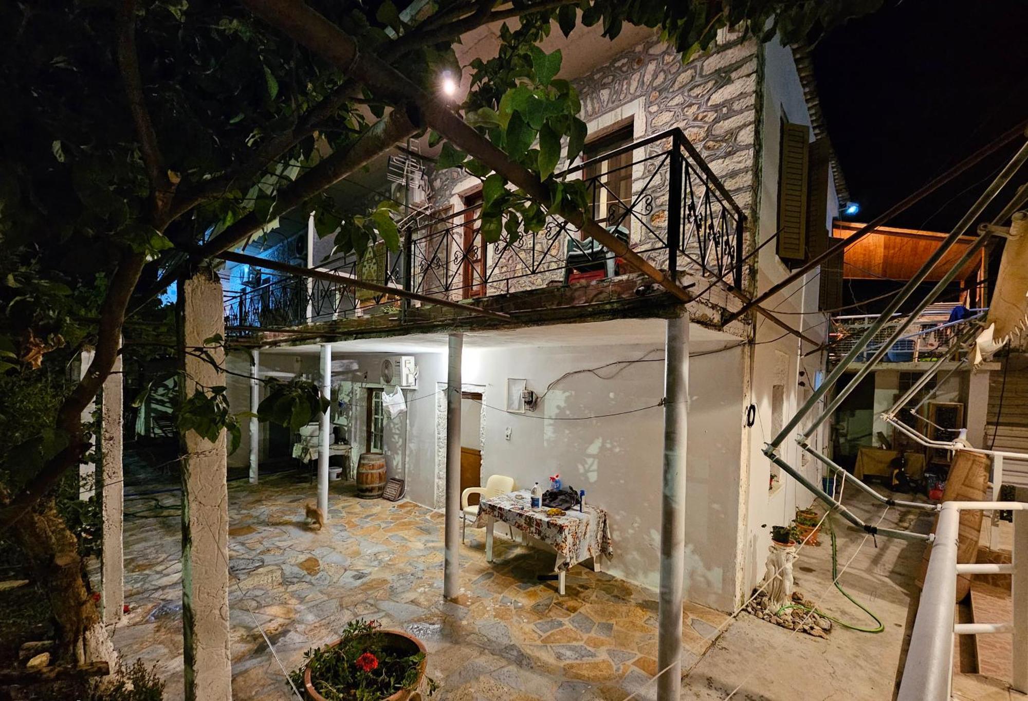 Aeria Rooms Himare Exteriör bild