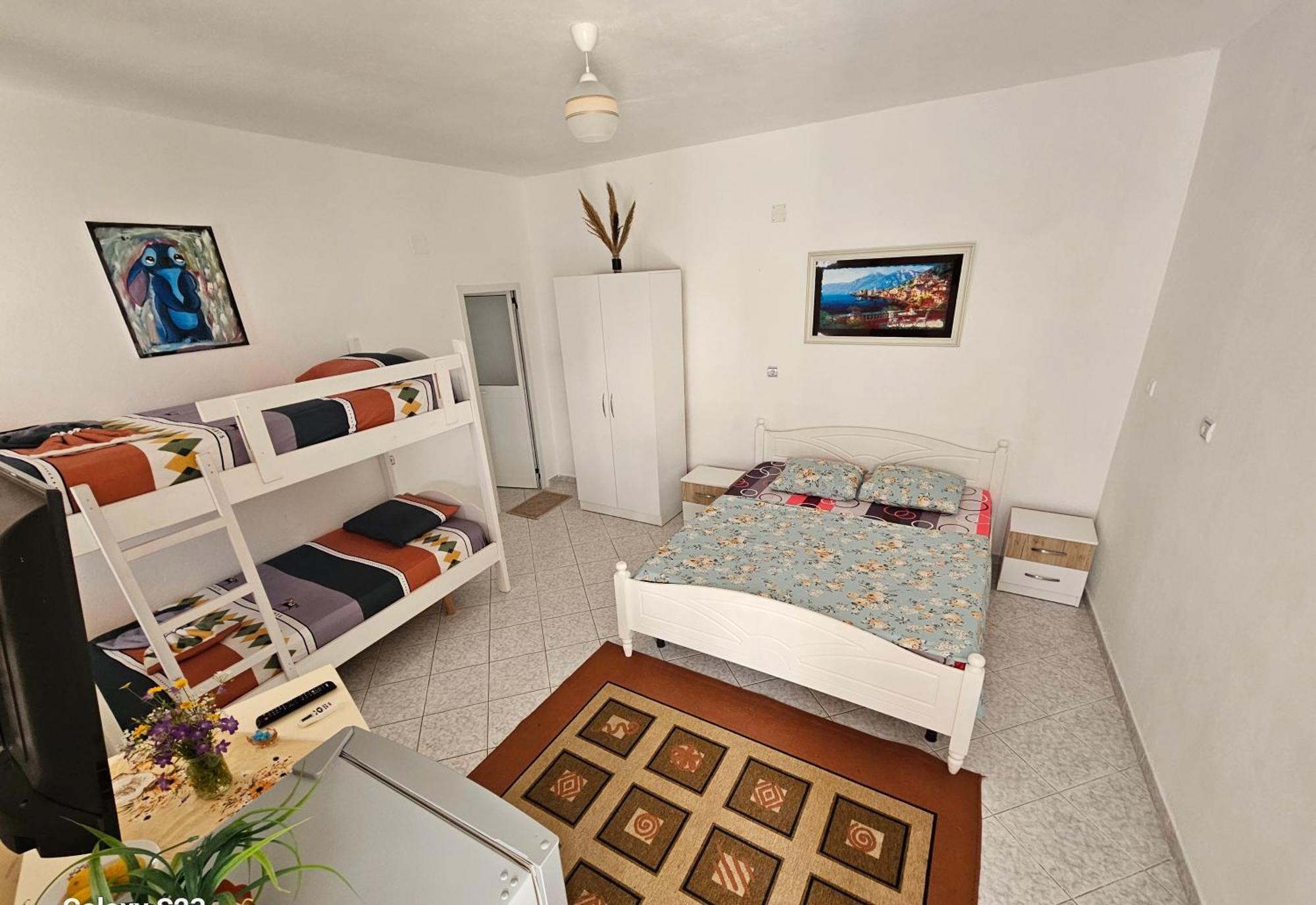 Aeria Rooms Himare Exteriör bild