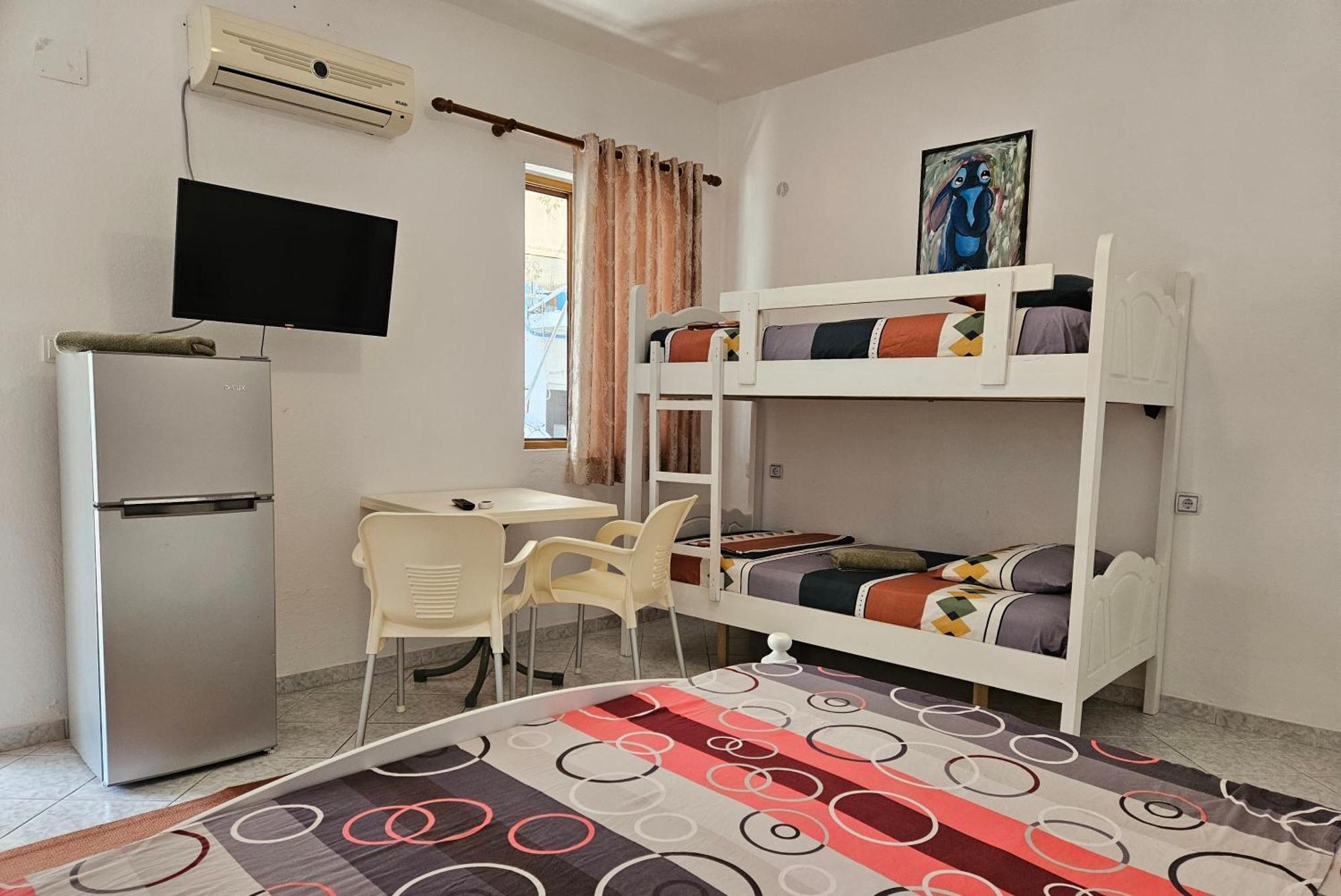 Aeria Rooms Himare Exteriör bild