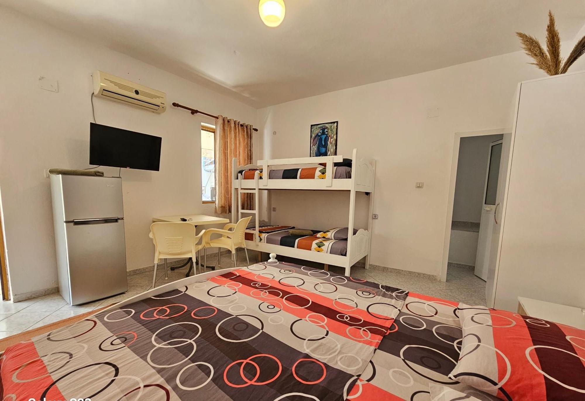 Aeria Rooms Himare Exteriör bild