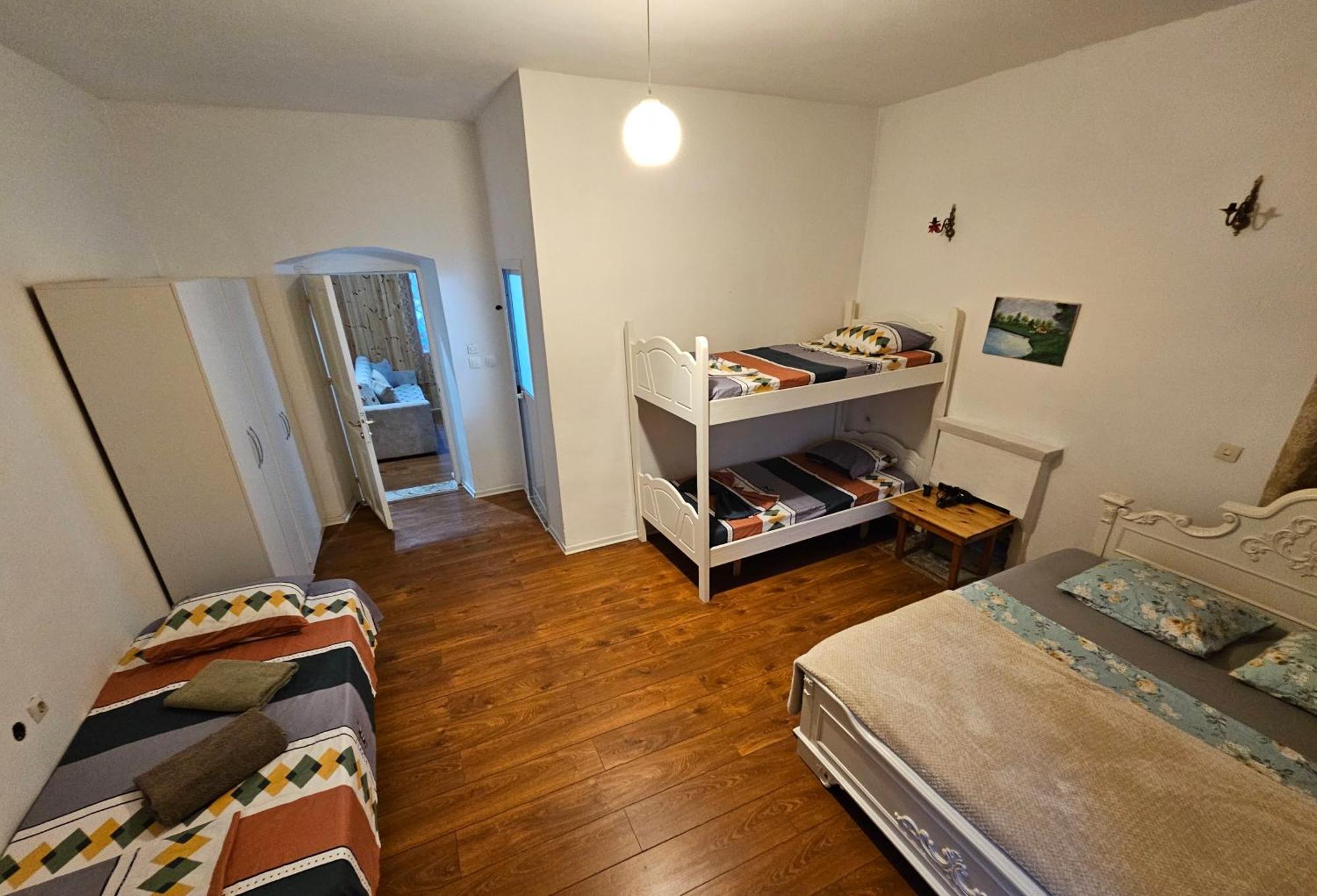 Aeria Rooms Himare Exteriör bild